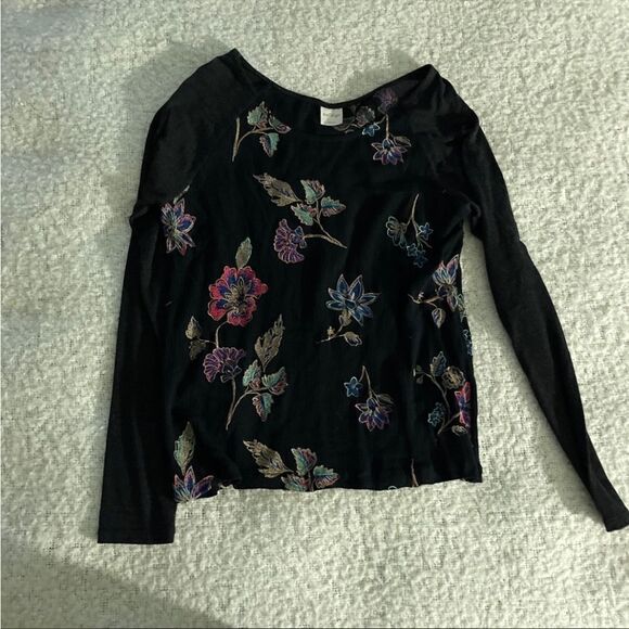 Kaileigh Tops - Kaileigh black floral blouse small